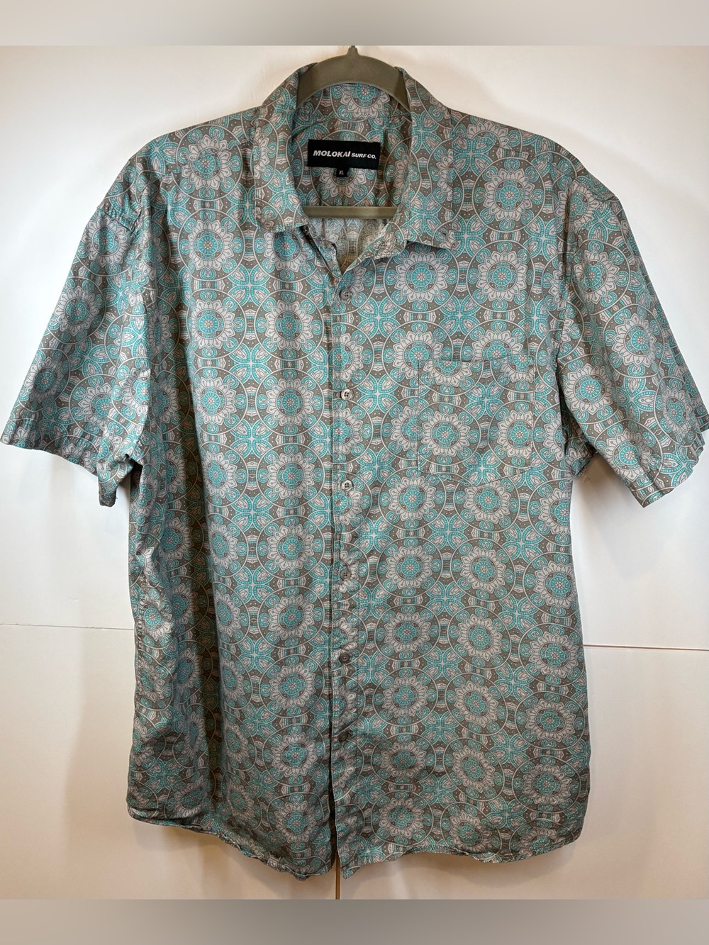 Molokai Surf Co Hawaiian Camp Shirt Size XL Teal Gray Medallion Print